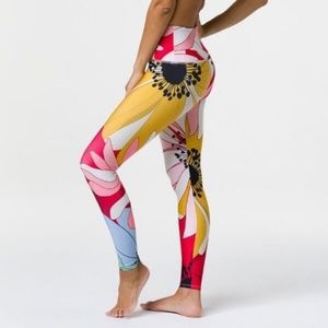 Onzie high waisted flowerchild yoga/gym leggings